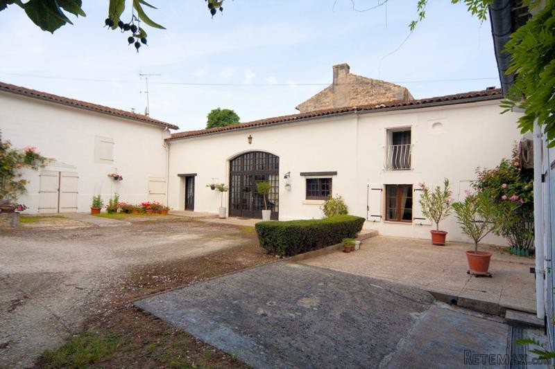 Spacious Barn Conversion With 2 Bedroom..