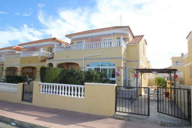 3 Bedrooms - Property - Alicante - For..