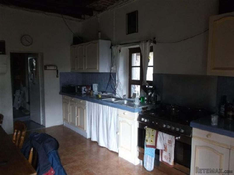 Countryside House with 2.3 Hectares - 2