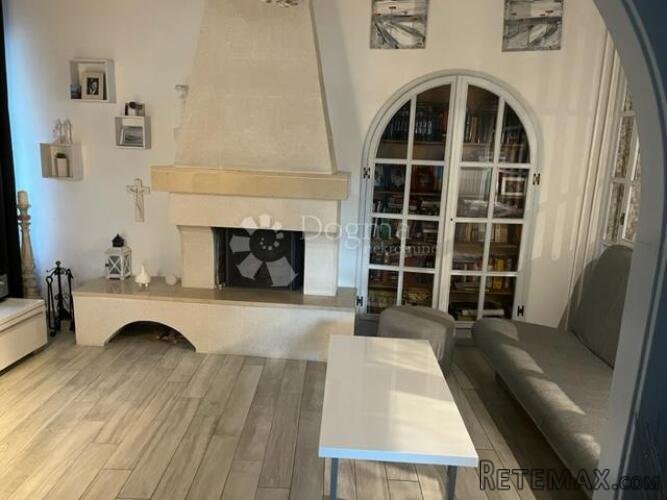 Kastav-samostojeća kuća 250m2,blizina škole,vrtića!! - 9
