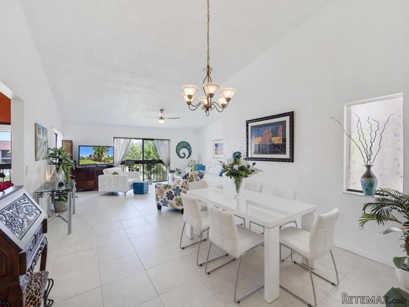 3212 S Lakeview Cir #10205, Fort.. - 2