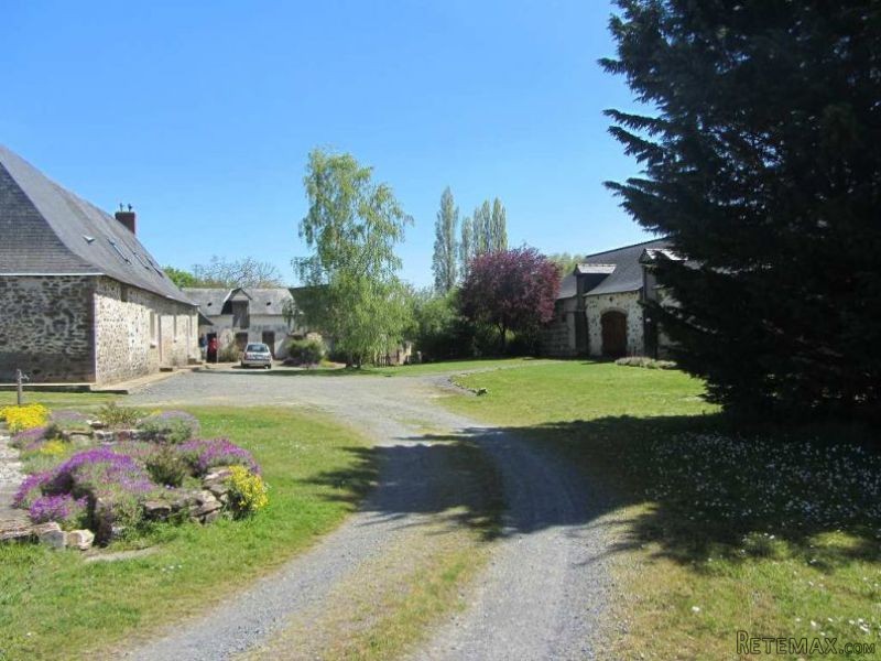 4 Bedroom House For Sale - 2