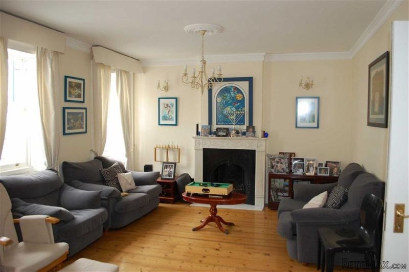 5 bed apartment in Town Area