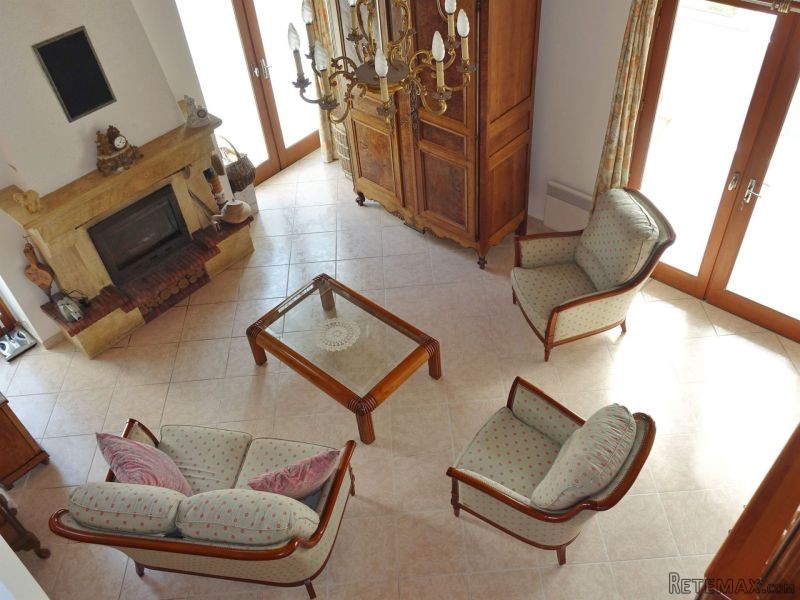 5 Bedroom House In Saintes - 2