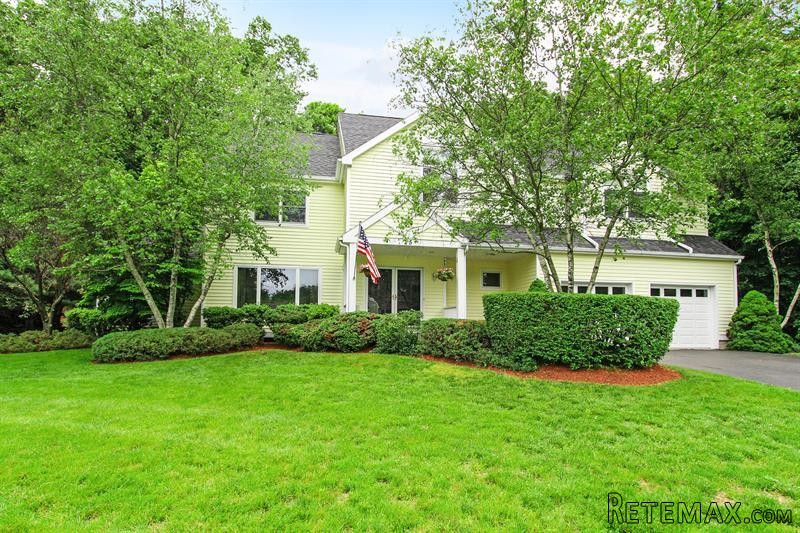 4 bedroom House For Sale: 25 Ridge Road..