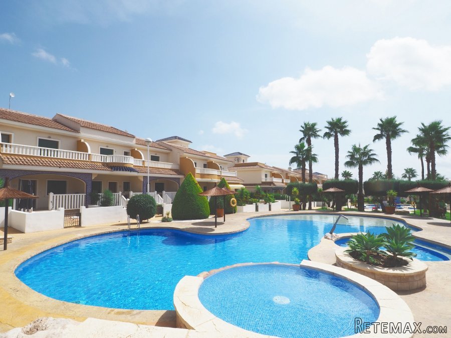 Chalet adosado de 2 plantas con terraza y jardín de 40 m2... - 2