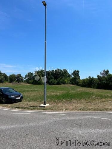Građevinsko zemljište 4855 m² – idealno za hale, skladišta i - 2