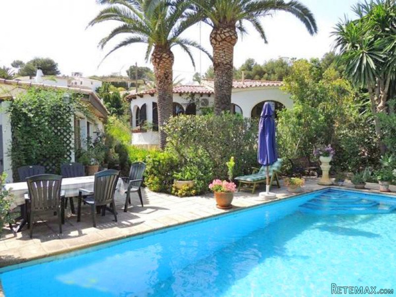 3 Bedrooms - Villa - Alicante - For Sale