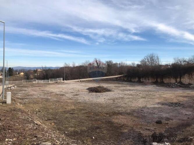 ISTRA, PAZIN GRAĐEVINSKI TEREN INDUSTRIJSKA ZONA 3581m2 PRIL - 3