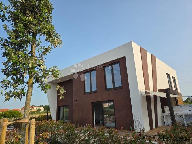 LUKSUZNI STAN U NOVOGRADNJI - 105,94m2 - 3