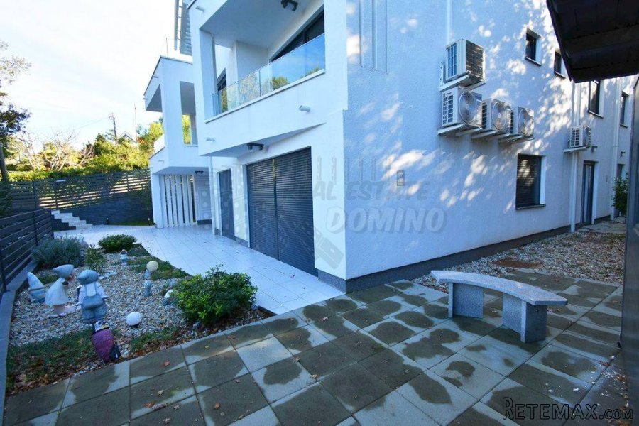 Apartman sa pripadajuća 3 studia na 70m od mora!! Malinska - 5