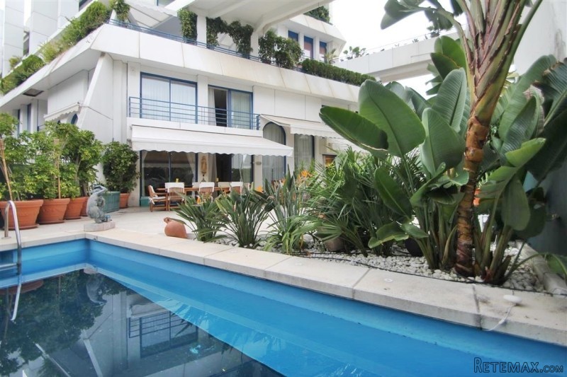 4 Bedroom Ground Floor Apartment - 2