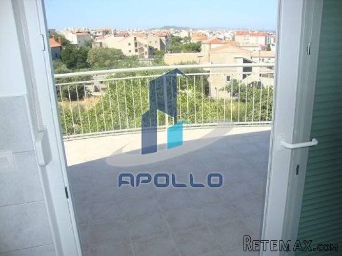 Solin, Japirko, stan 75m2, novogradnja + 14,75m2 garaža - 2