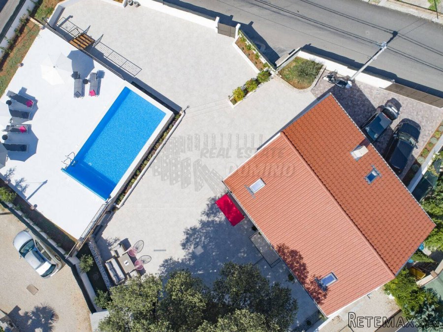 Prekrasna kamena vila s bazenom! Blizina grada Krka! - 3
