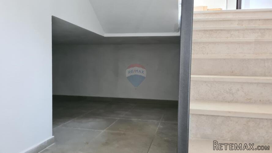 Poreč: Stan u prizemlju novogradnje s dvorištem 160 m2 - 4