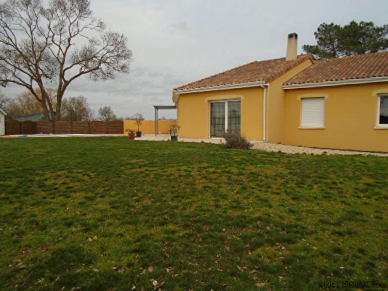 Villa With Swimming Pool - 2