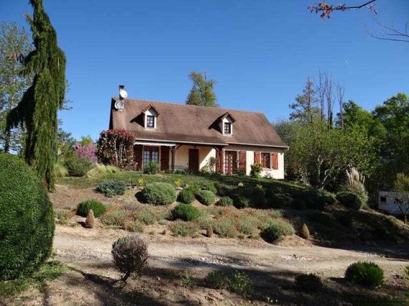 Immaculate 3 Bed Villa With Garden..
