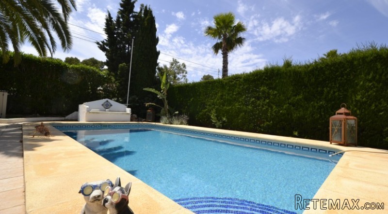 V1637 - Villa In Great Area Of Tosalet..