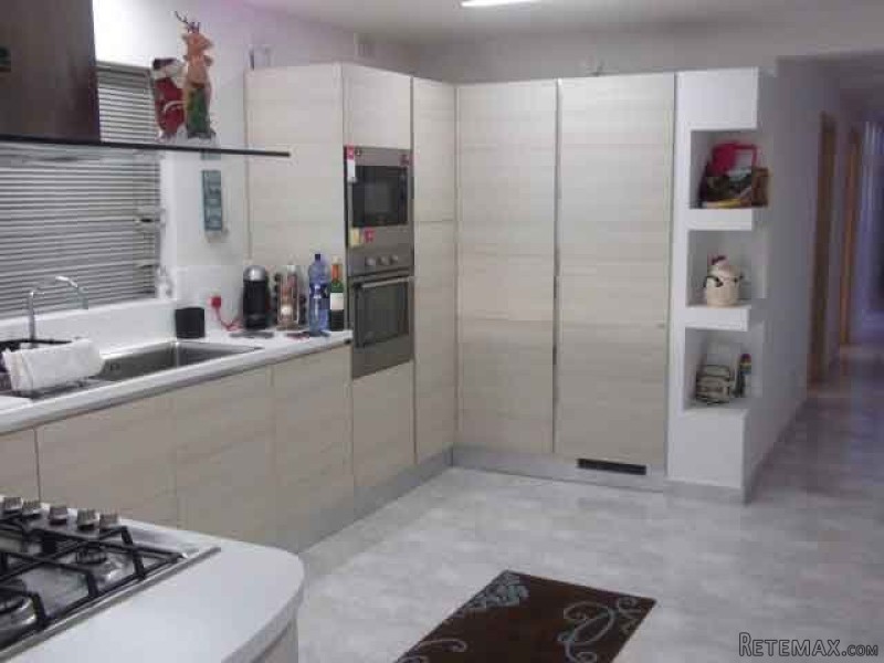 Flat, Luxurious Finish - 2