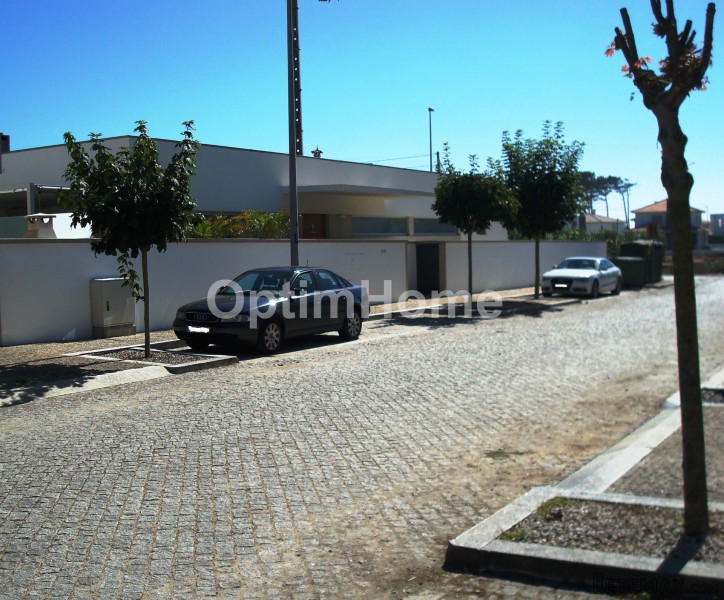 3 Bedrooms House For Sale - Braga