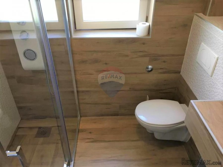 OPATIJA - VEPRINAC - KUĆA SA 6 APARTMANA - 9