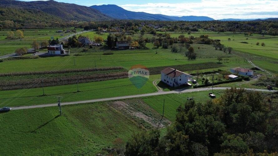 ISTRA, ROČKO POLJE - Građevinski teren 1784 m2 - Povoljno!
