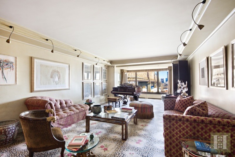 3 bedroom Apartment For Sale: 35 SUTTON..