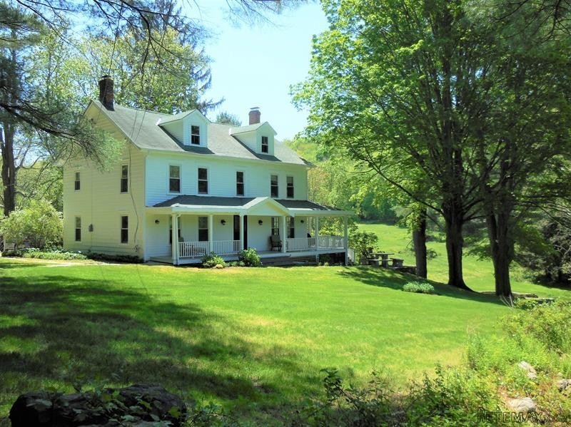 4 bedroom House For Sale: 212 Croton..