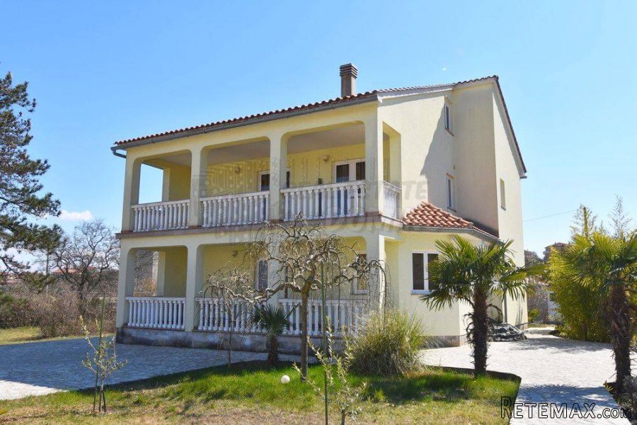 Apartmanska kuća s puno potencijala! Otok Krk! - 2