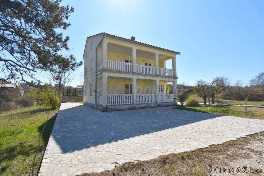 Apartmanska kuća s puno potencijala! Otok Krk! - 4