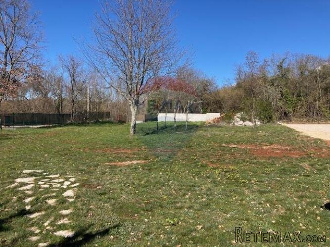 Istra, Muntrilj, lijepo građevinsko zemljište od 598 m2 sa - 5