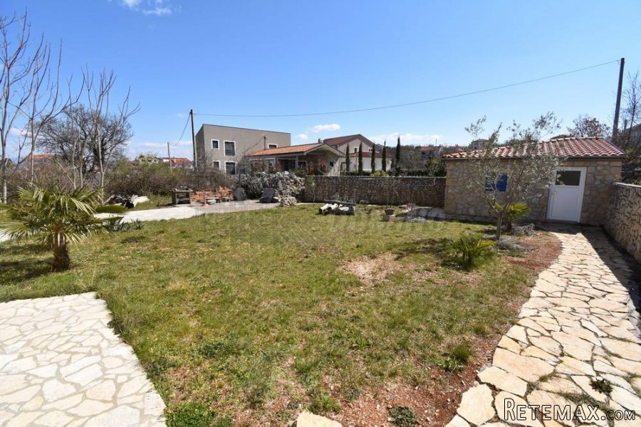 Apartmanska kuća s puno potencijala! Otok Krk! - 6