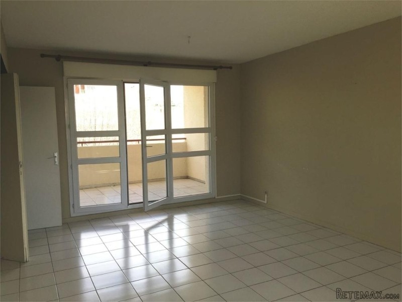 Charming 2 Bed Apartment With Terrace..