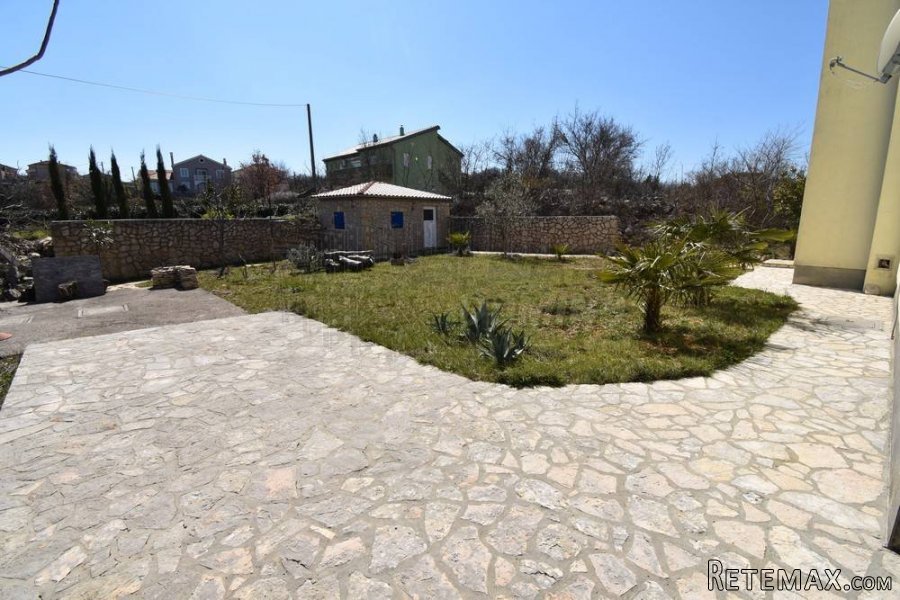 Apartmanska kuća s puno potencijala! Otok Krk! - 7