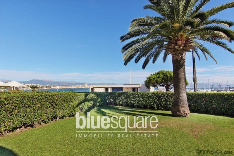 Apartment 6 rooms - sea and port view -..