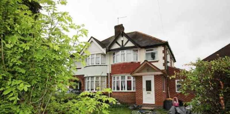 3 bedroom, Semi-detached House house..