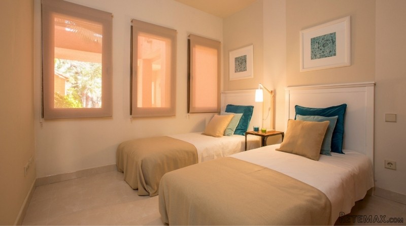 Two Bedroom Apartment 1002, New Golden.. - 2