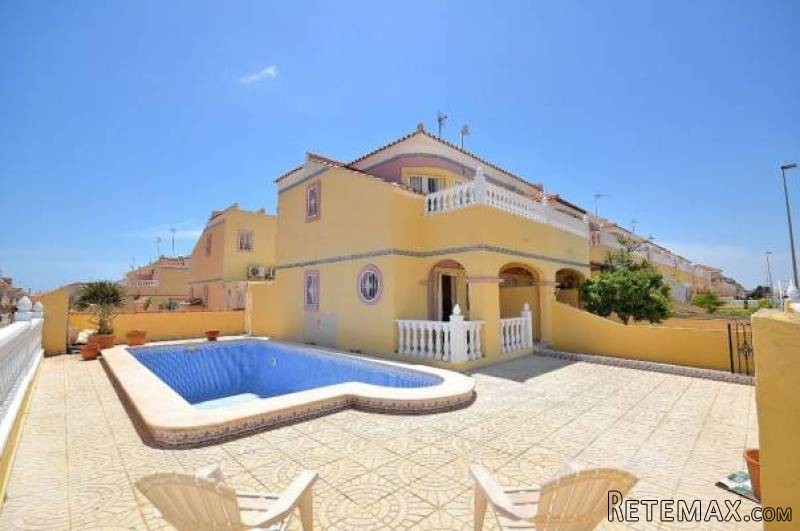 2 Bedroom 2 Bathroom Townhouse In La..