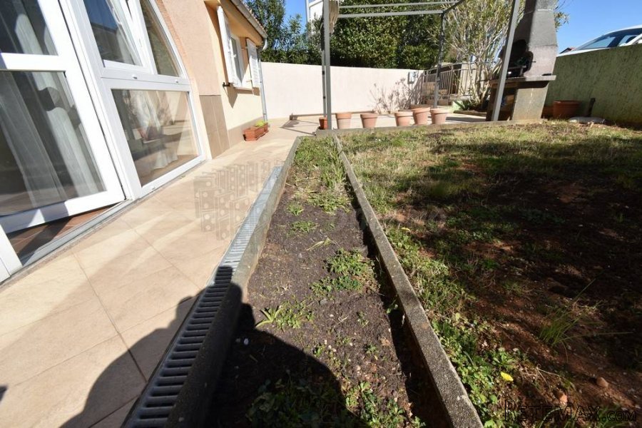 Apartman s 3 spavaće sobe i okućnicom! Grad Krk! - 5