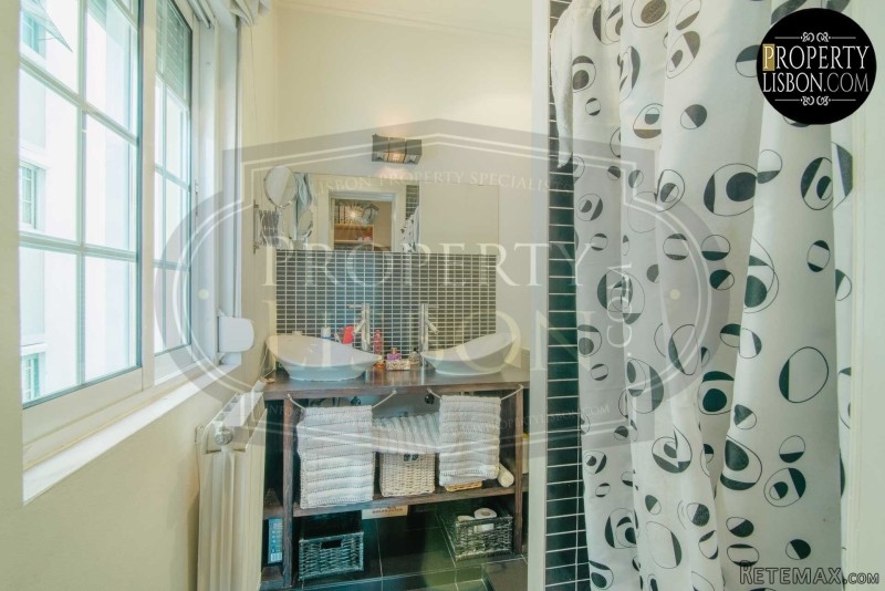 T4+2 Lisbon Apartment with Elevator for.. - 2