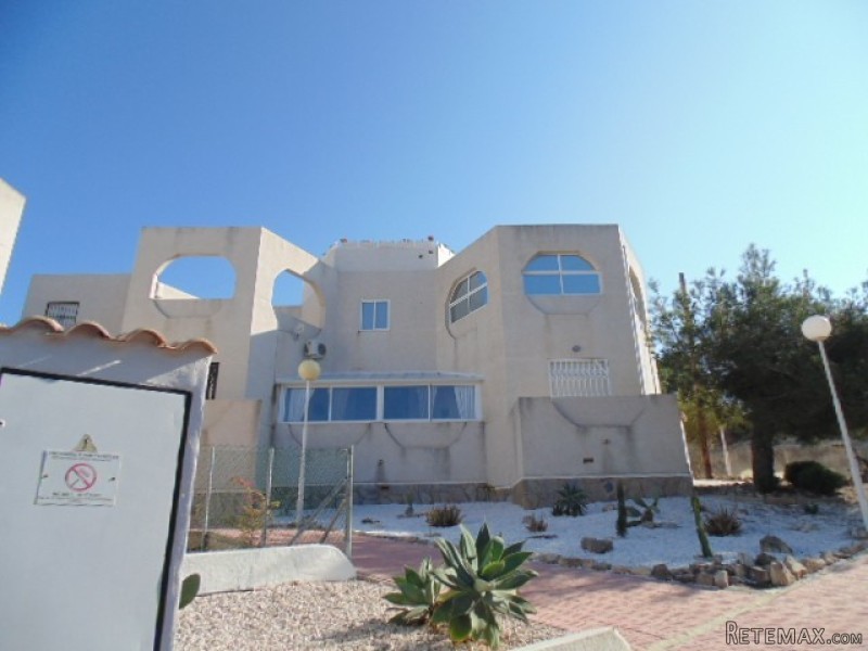 1 Bedroom Apartment For Sale - 2