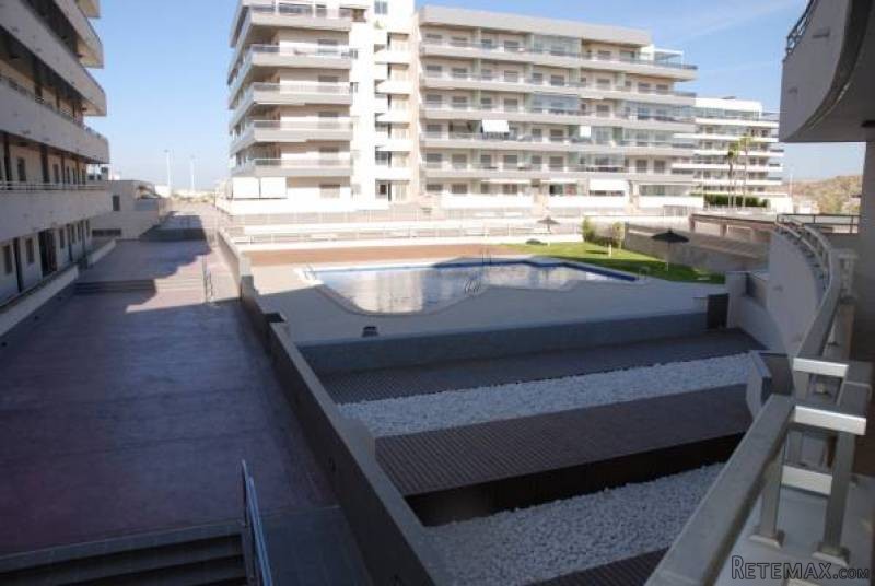 3 Bedroom 2 Bathroom Apartment In.. - 2