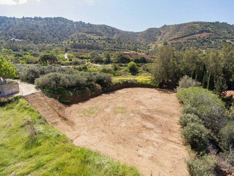 For Sale : Residential Land - Polis.. - 2