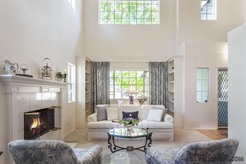 4 bedroom House For Sale: 3718..
