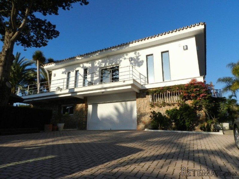 Villa for sale Rio Real (Marbella..