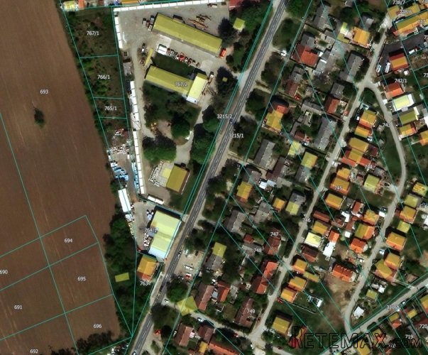 Zgrada sa placem od 61ar u Surcinu - 7