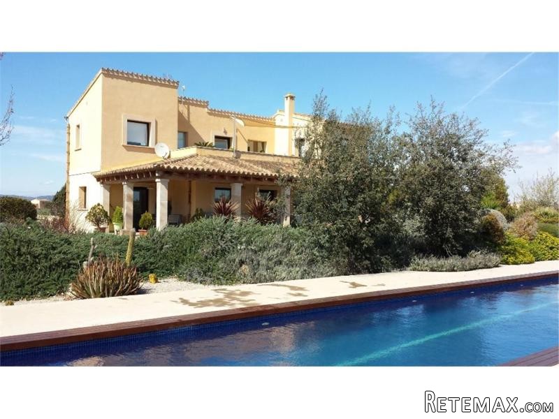 Country House For Sale In Campos - 2