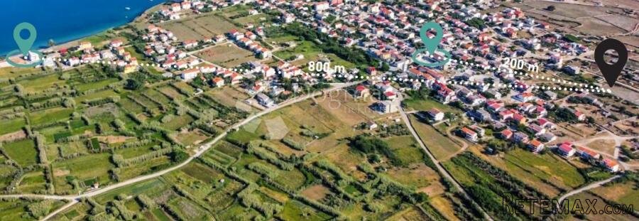 NOVOGRADNJA U BLIZINI MORA