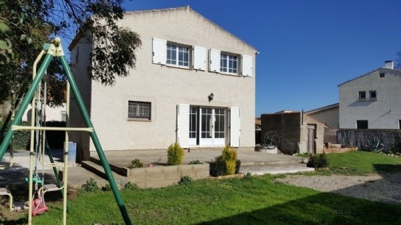 Pretty Character Villa With 90 m2 Of.. - 2