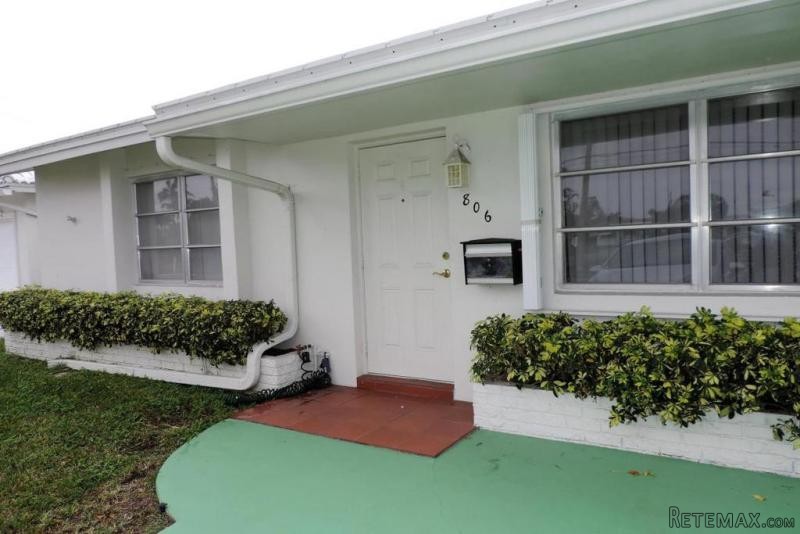 806 W Ocean, Boynton Beach, FL - $1,250